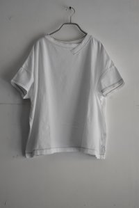 vmヴ―ム スウィッチネックTee