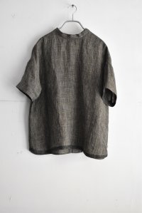 vmヴ―ム リネン バックボタン スタンドカラーSH