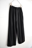画像2: SALE 20%OFF TRAVAIL MANUEL レーヨンリネンストレッチ 2タックワイドパンツ (2)