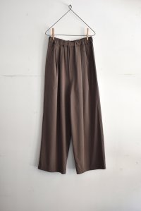 TRAVAIL MANUEL レーヨンリネンストレッチ 2タックワイドパンツ