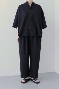 TRAVAIL MANUEL ハイツイストストレッチ バームパンツ