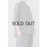 TRAVAIL MANUEL ハイツイストストレッチ バンドカラーSH