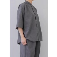 TRAVAIL MANUEL ハイツイストストレッチ バンドカラーSH