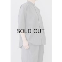 TRAVAIL MANUEL ハイツイストストレッチ バンドカラーSH