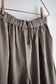 画像5: TANG リネンコットンツイル クロップド ボリュームパンツ (5)