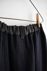 画像10: vmヴ―ム ライトウールサージ ワイドテーパーラインパンツ (10)